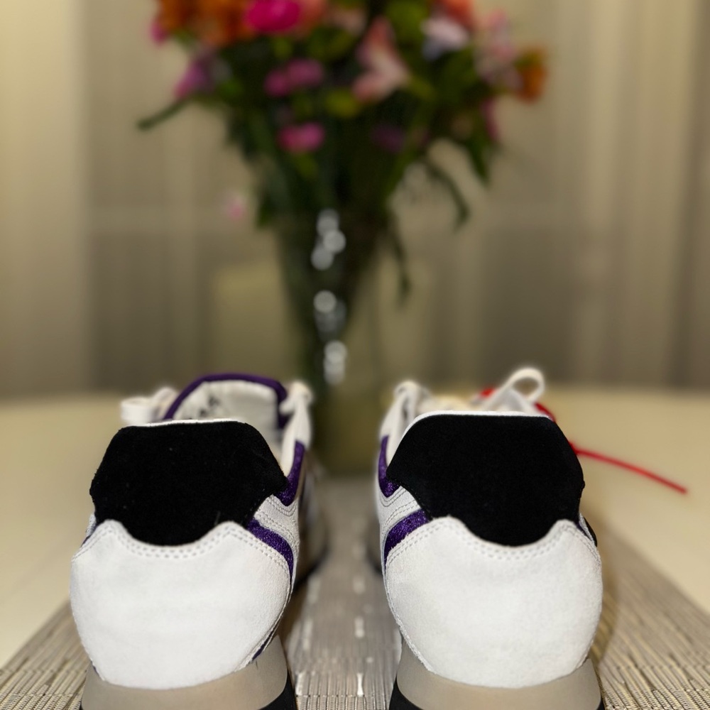 Off-White White and Black Sneakers Minimalist Design